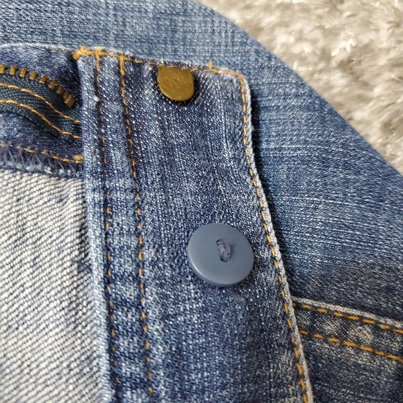 Ann Taylor Denim Mini - Picture 4 of 8